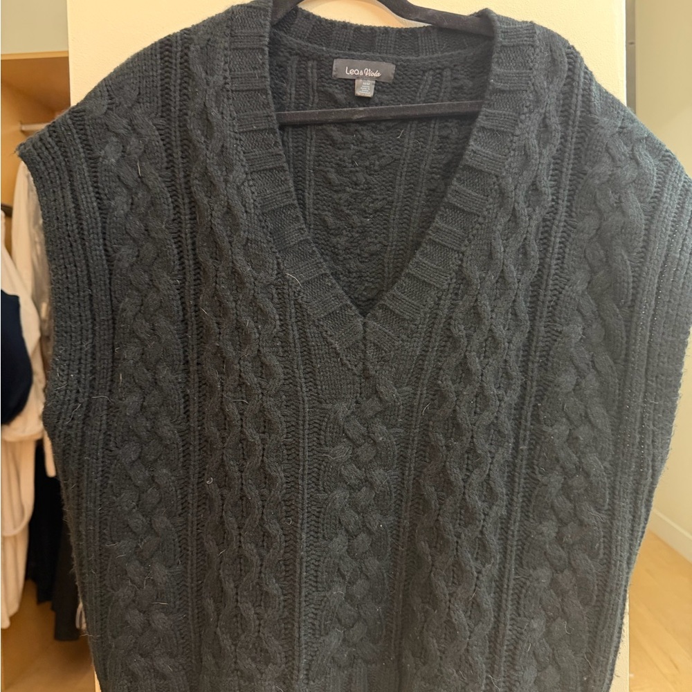 Oversized Black Cable Knit Sweater Vest